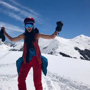 Meet your Posher, Adelma